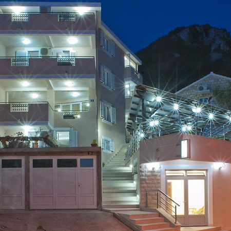 סבטי סטפן Apartments Marina מראה חיצוני תמונה