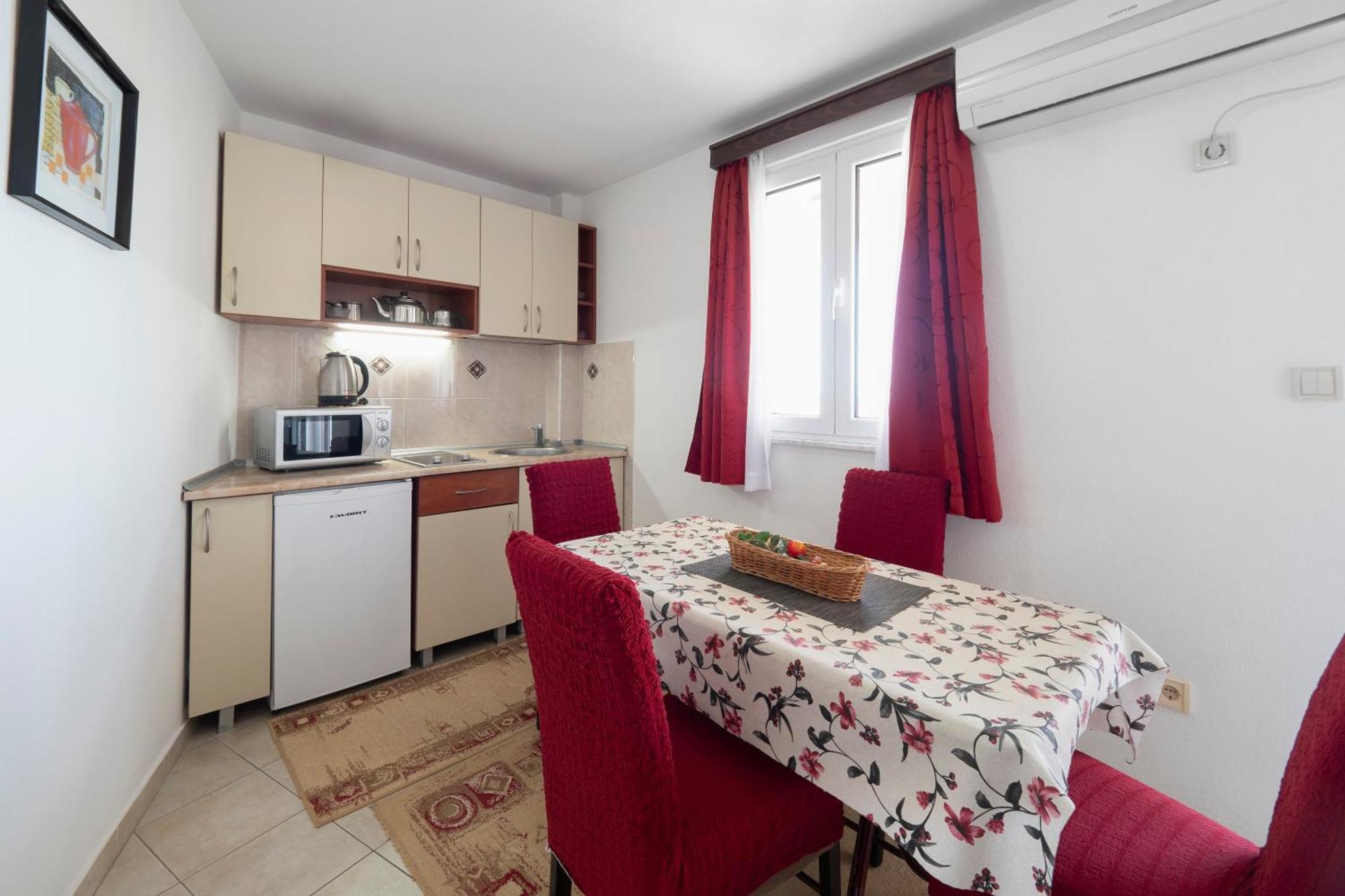 סבטי סטפן Apartments Marina מראה חיצוני תמונה